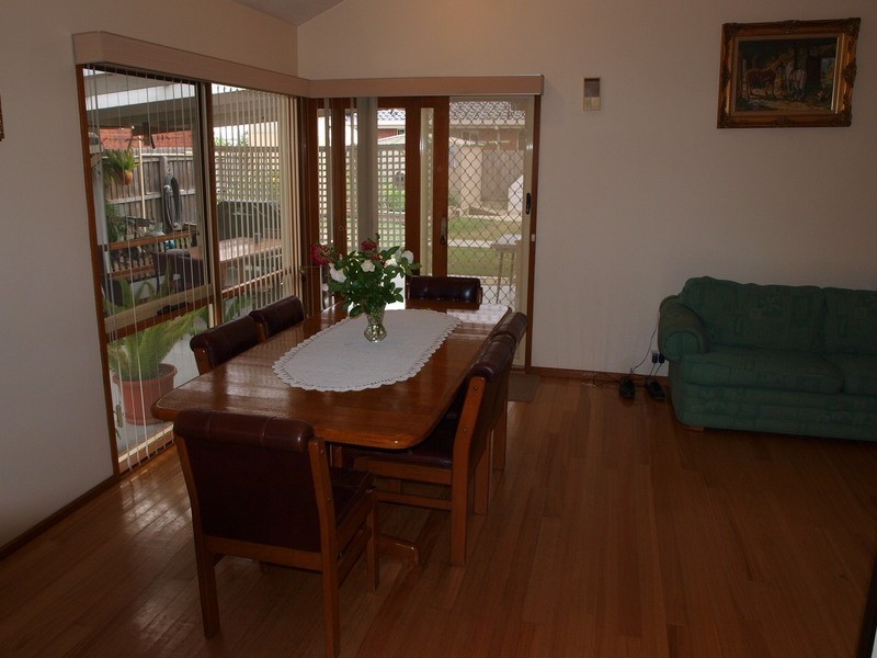 11 Nanworen Crescent, Bell Park VIC 3215