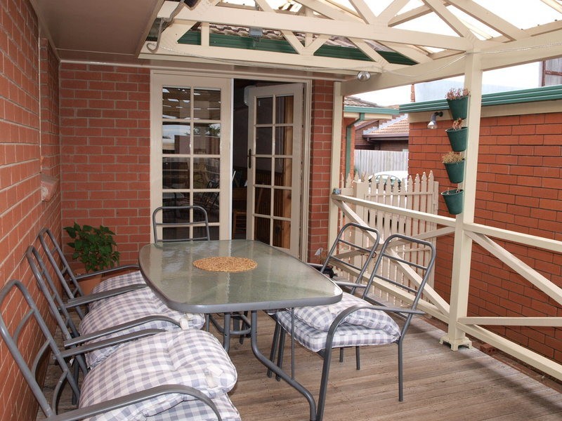 6 Ozone Crescent, Bell Park VIC 3215