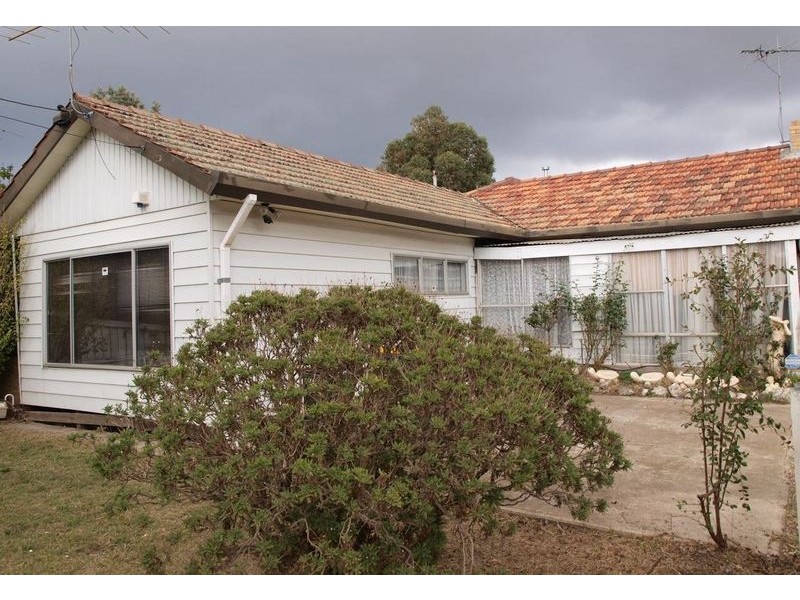 11 Wendover Avenue, Norlane VIC 3214