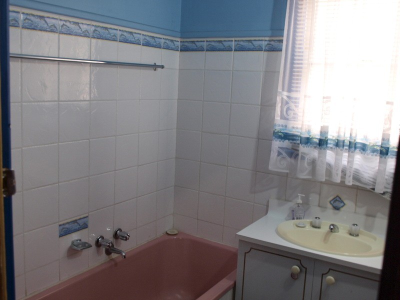 11 Wendover Avenue, Norlane VIC 3214