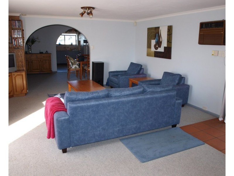 14 Detroit Crescent, Corio VIC 3214