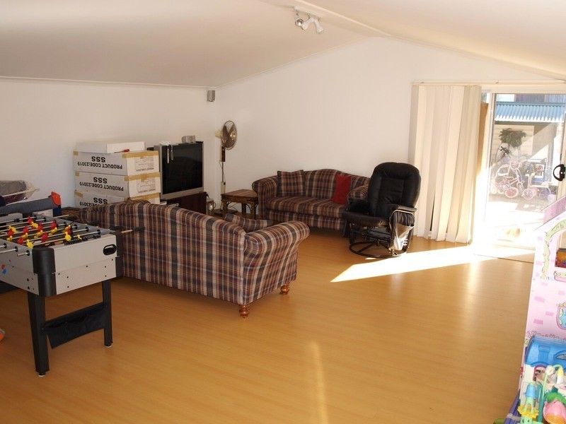 14 Detroit Crescent, Corio VIC 3214