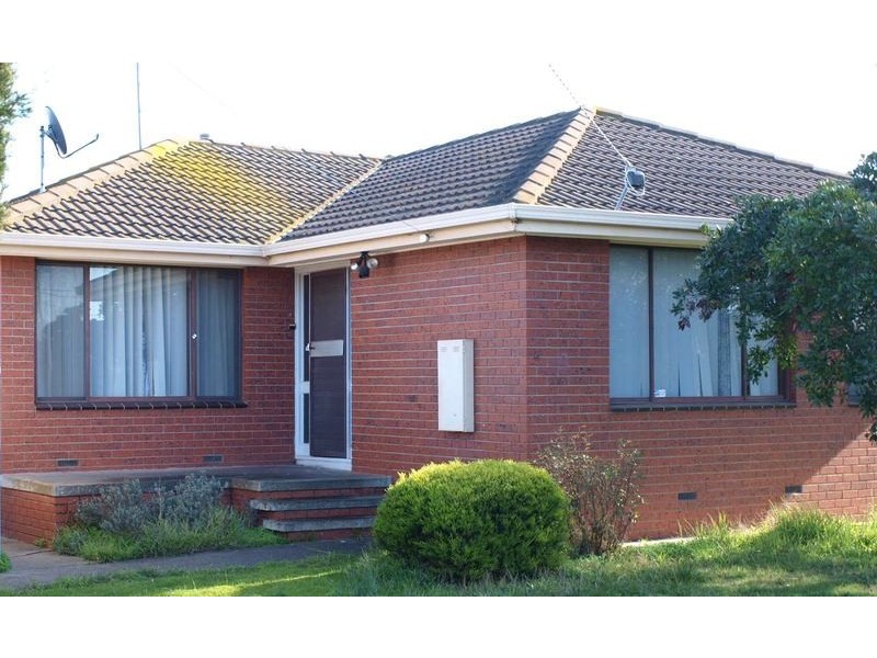 4 Erica Avenue, Corio VIC 3214