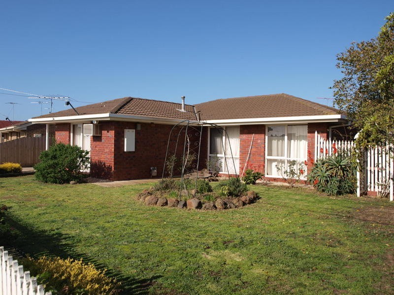 11 Cranbourne Drive, Corio VIC 3214