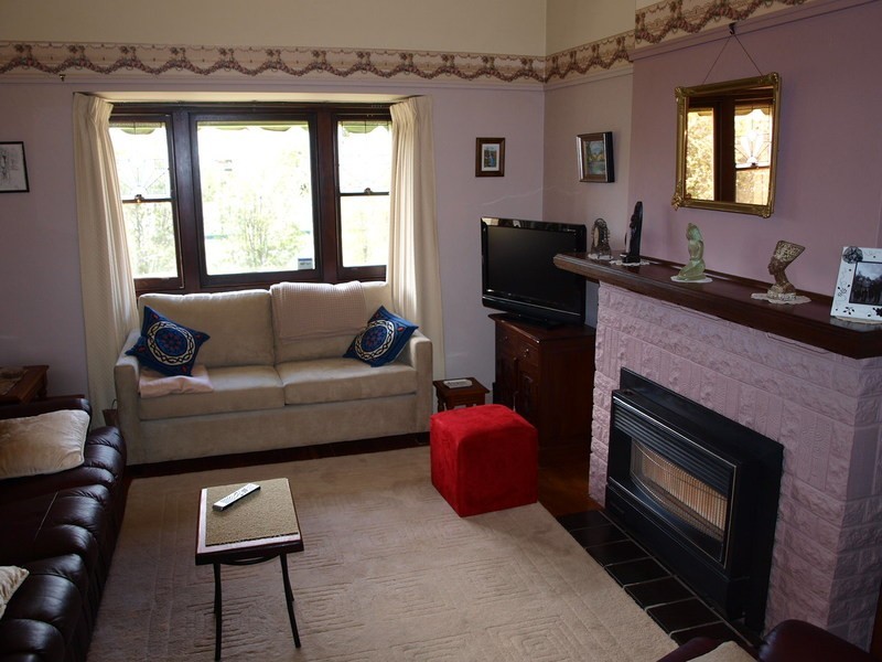 25 Shannon Avenue, Hamlyn Heights VIC 3215