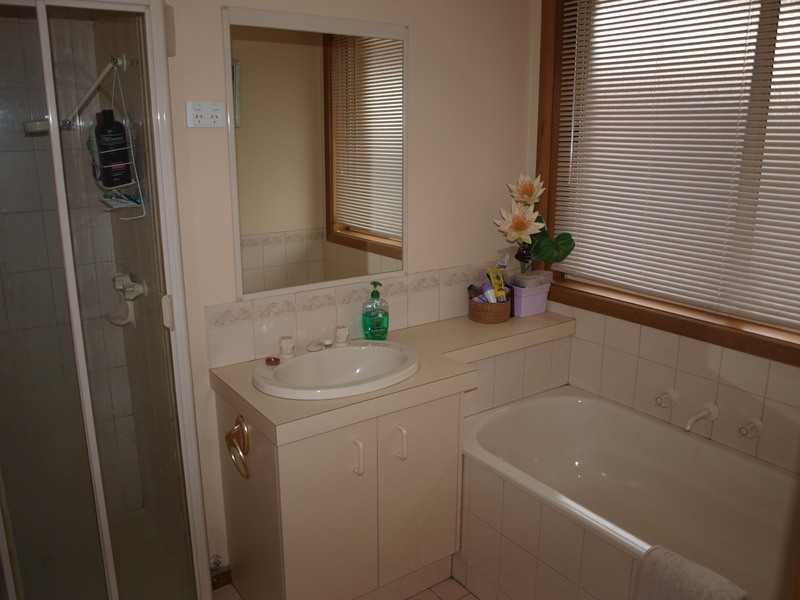 1 Vickers Court, Corio VIC 3214