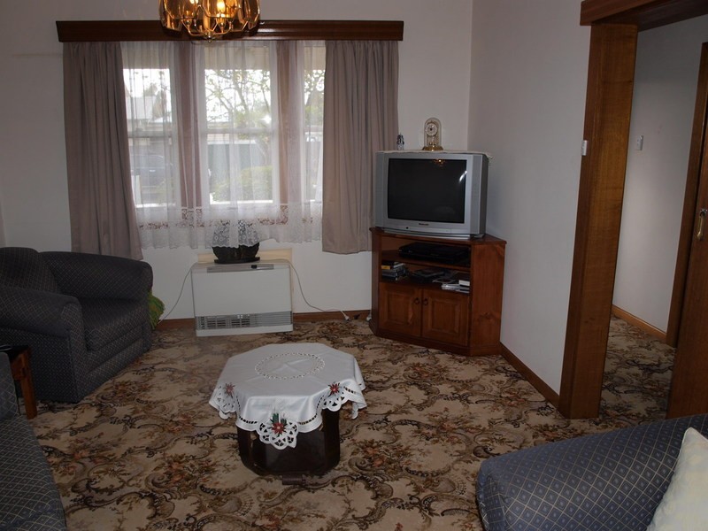 23 Shannon Avenue, Hamlyn Heights VIC 3215