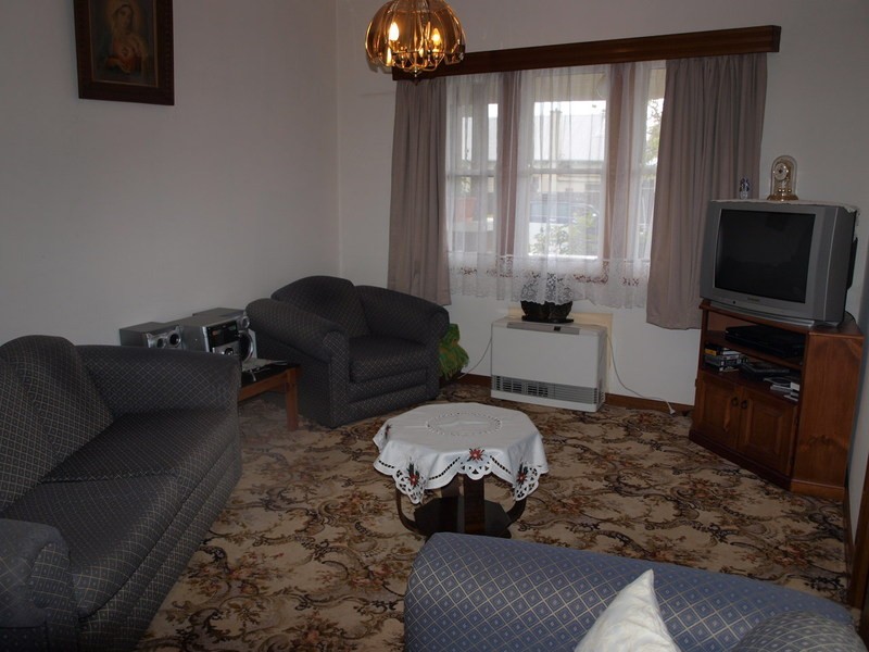 23 Shannon Avenue, Hamlyn Heights VIC 3215