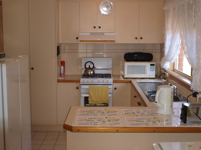 2/36 Eagleview Crescent, Bell Post Hill VIC 3215