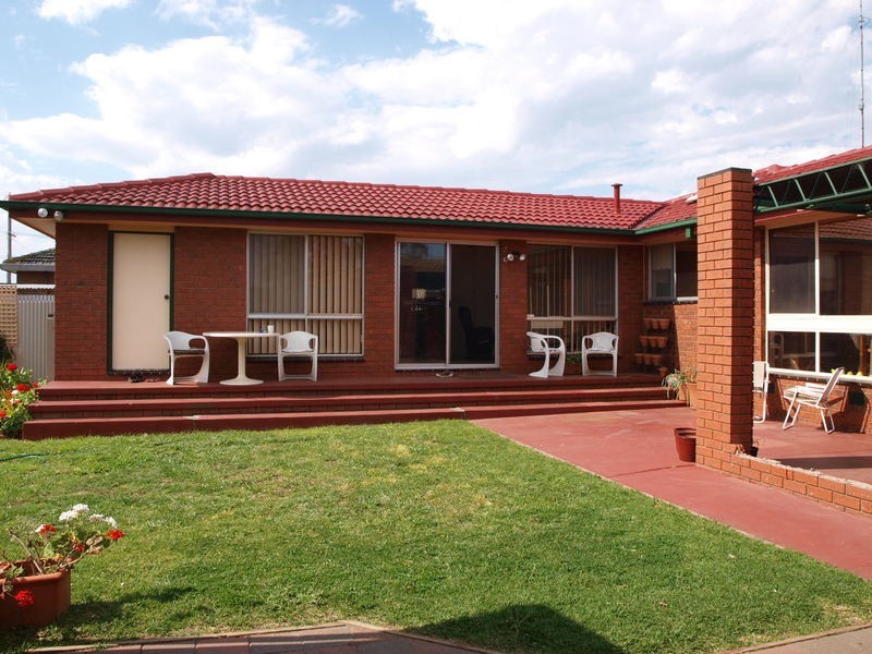 21 Peacock Avenue, Norlane VIC 3214