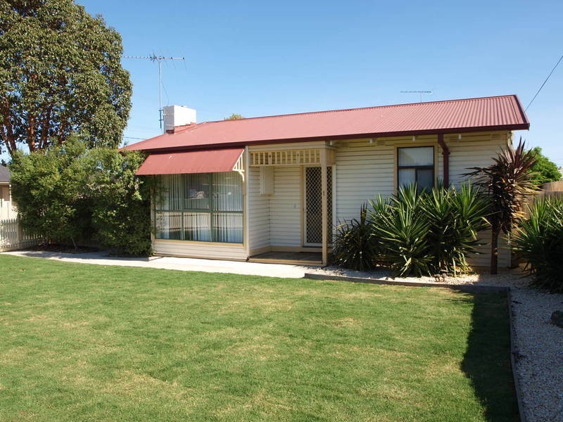 1 Karrin Court, Norlane VIC 3214