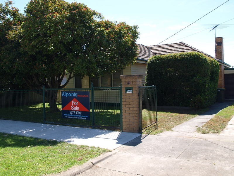 13 Highview Parade, Hamlyn Heights VIC 3215