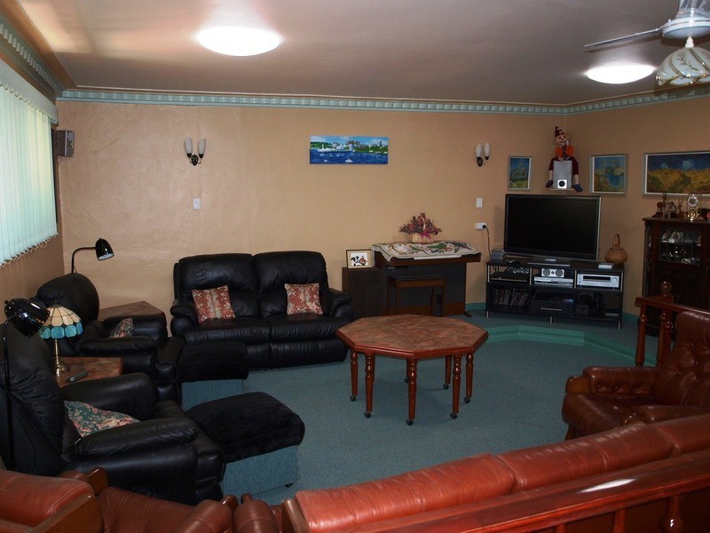 12 June Avenue, Hamlyn Heights VIC 3215