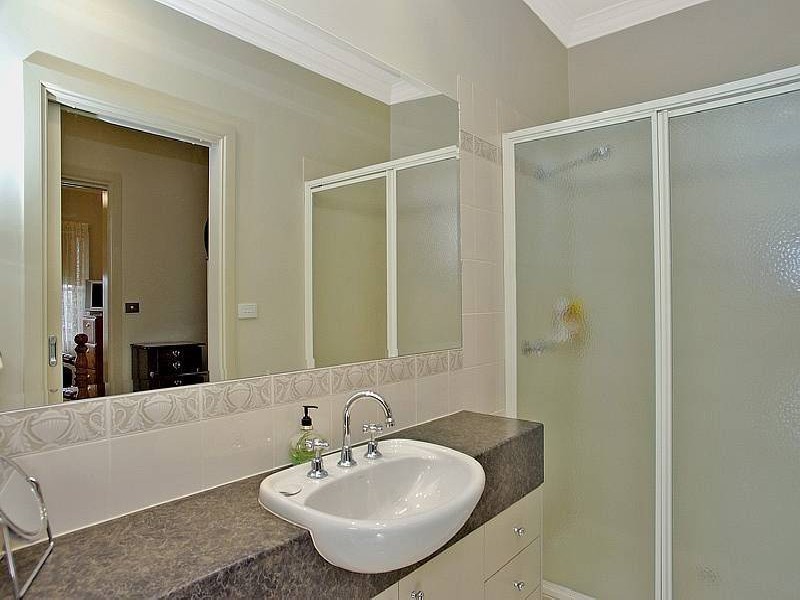 4 Beaujolais Place, Waurn Ponds VIC 3216