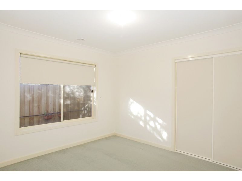 7 Collins  Street, St Albans Park VIC 3219