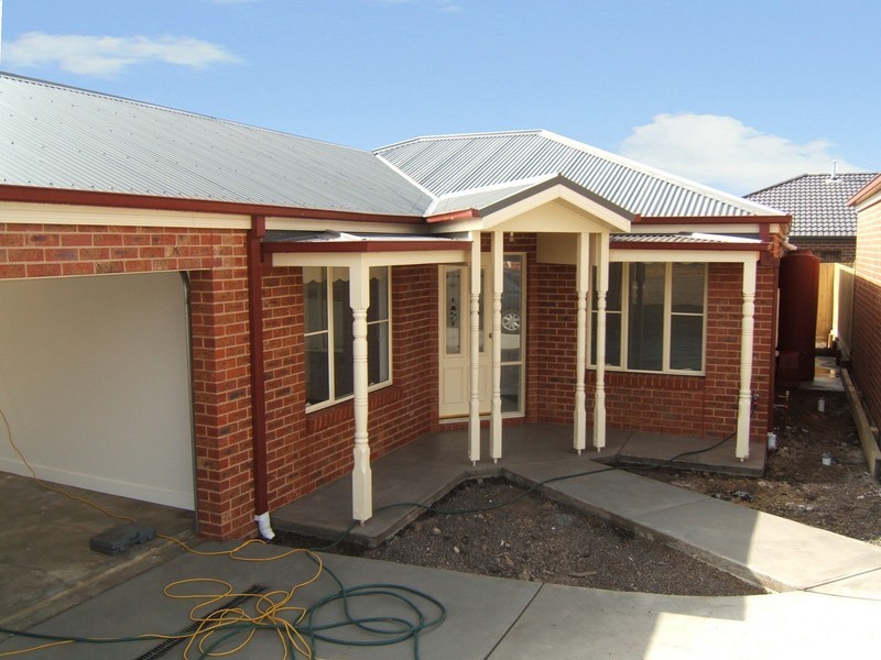 2/51 Reserve Road, Grovedale VIC 3216