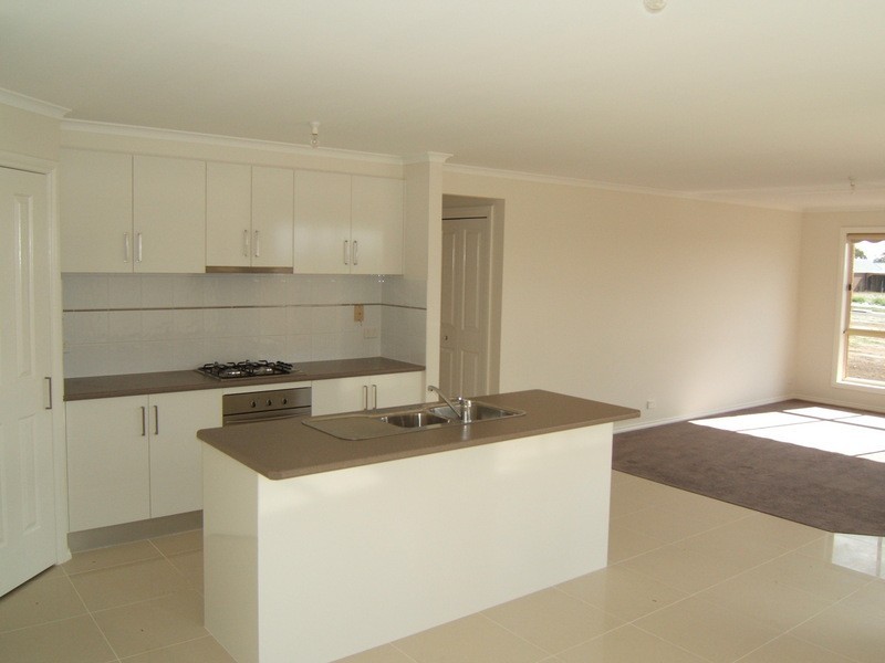 2/51 Reserve Road, Grovedale VIC 3216