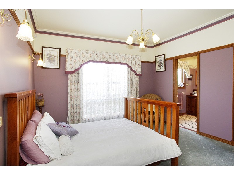 4 Butler Court, Highton VIC 3216