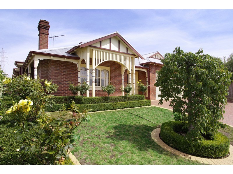 4 Butler Court, Highton VIC 3216