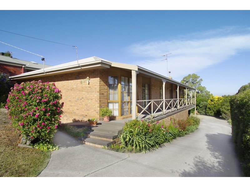 40 Highmont Drive, Belmont VIC 3216