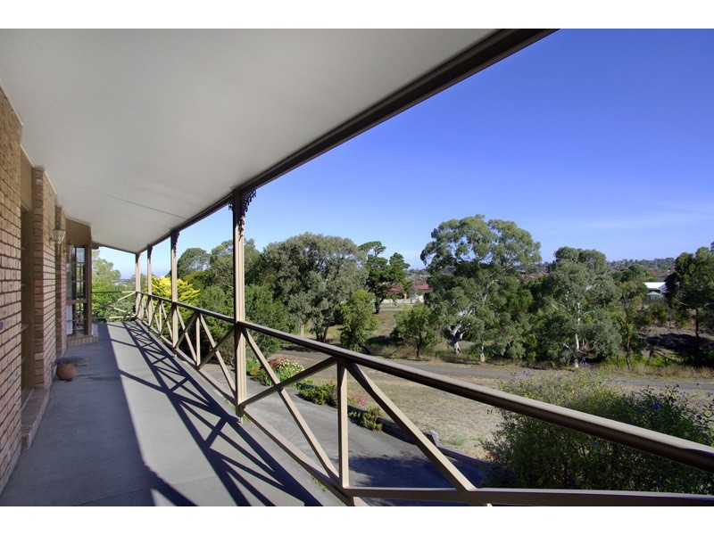 40 Highmont Drive, Belmont VIC 3216