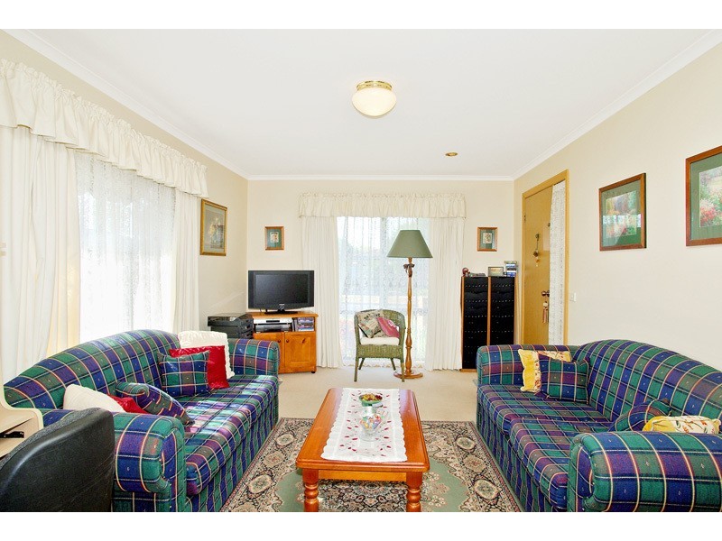 4 Ainslie Avenue, Grovedale VIC 3216
