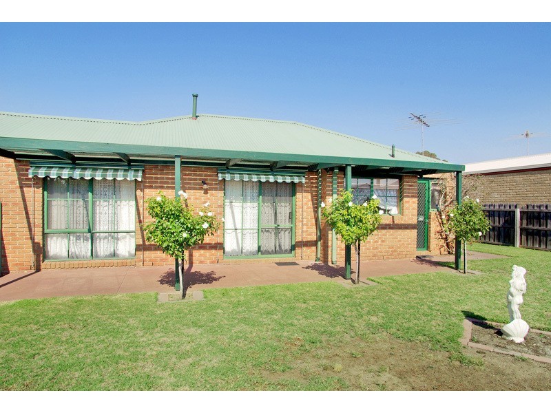 4 Ainslie Avenue, Grovedale VIC 3216