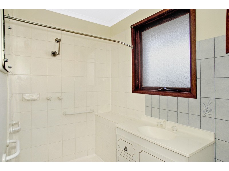 4/4-6 Enfield Drive, St Albans Park VIC 3219