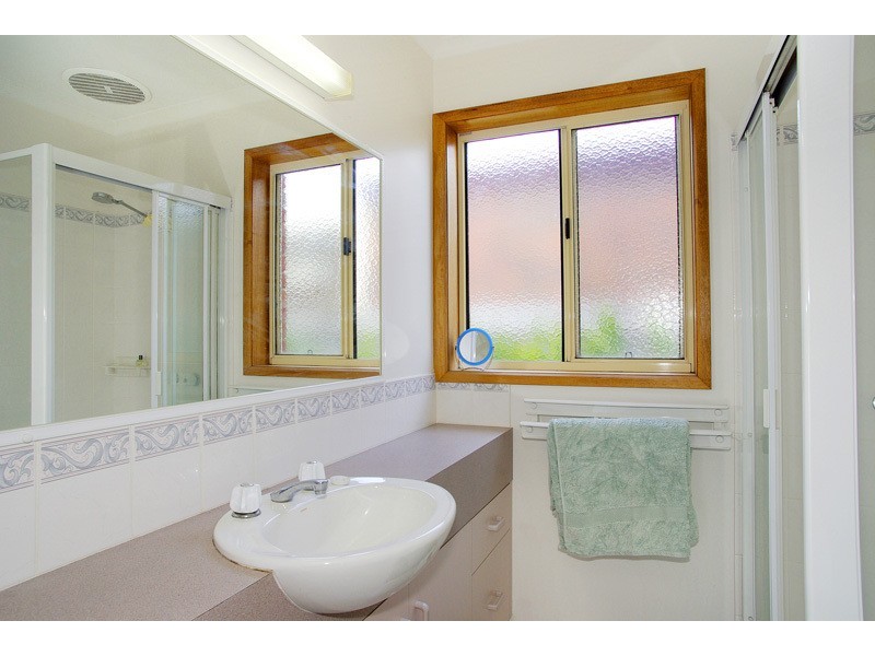 10 Hindle Street, Grovedale VIC 3216
