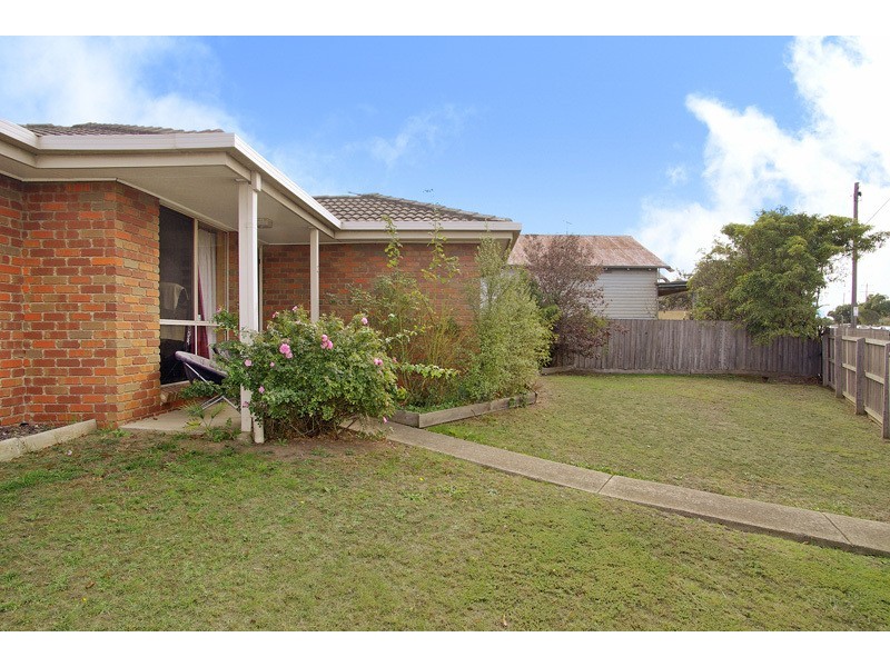 2/260 High Street, Belmont VIC 3216