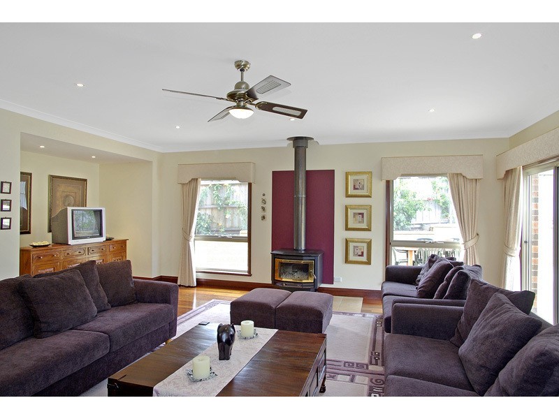 45 Amarina Crescent, Grovedale VIC 3216