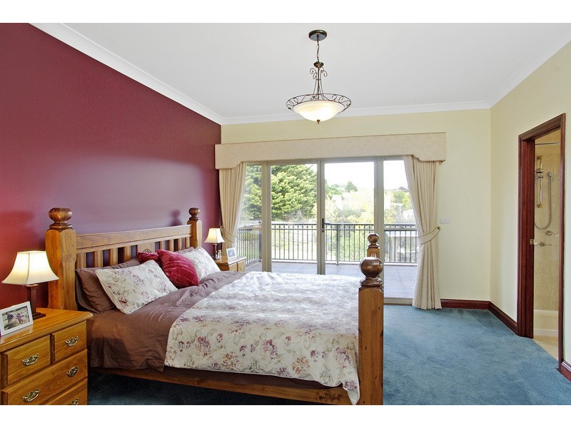 45 Amarina Crescent, Grovedale VIC 3216