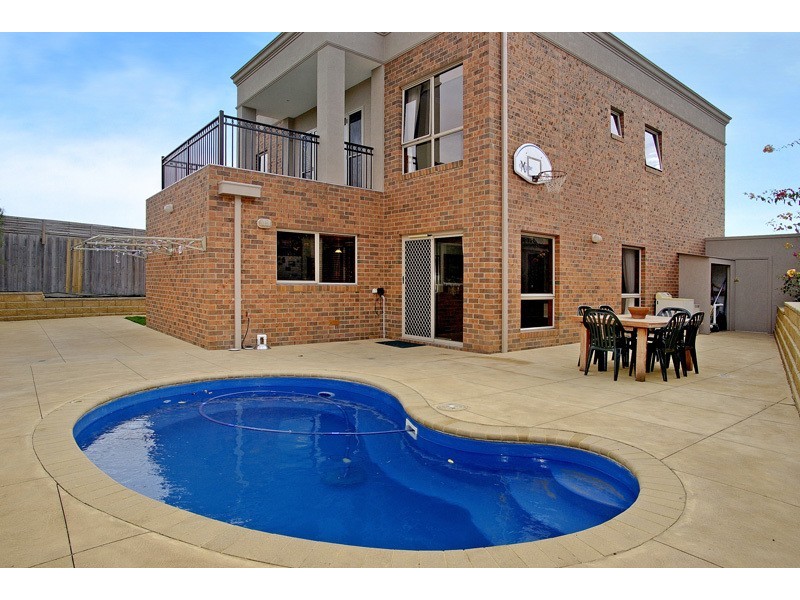 45 Amarina Crescent, Grovedale VIC 3216