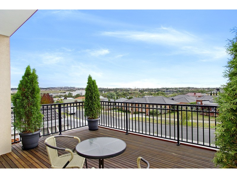 45 Amarina Crescent, Grovedale VIC 3216