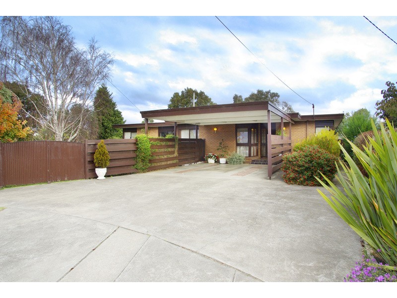 5 Cyril Court, Belmont VIC 3216