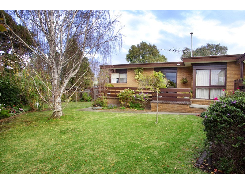 5 Cyril Court, Belmont VIC 3216