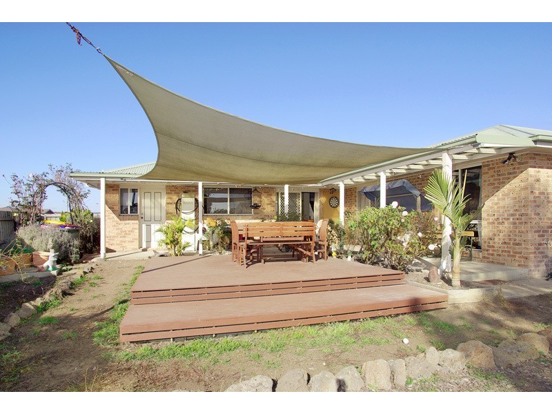 35 Banksia Place, Grovedale VIC 3216