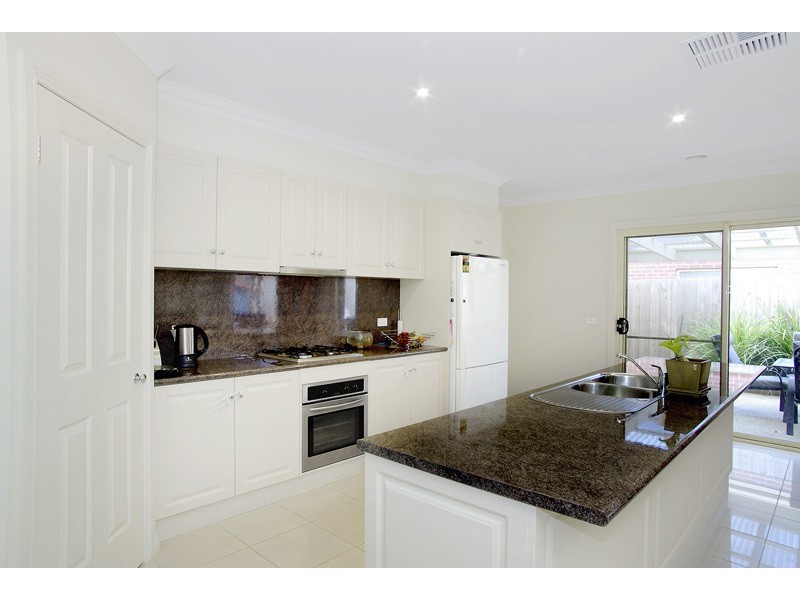 65 Rossack Drive, Grovedale VIC 3216