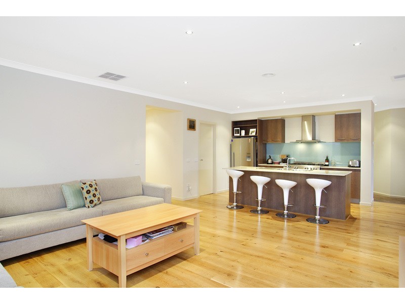 35 Peppertree Rise, Waurn Ponds VIC 3216