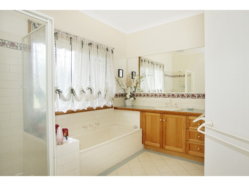 10 – 12 Langer Drive, St Albans Park VIC 3219