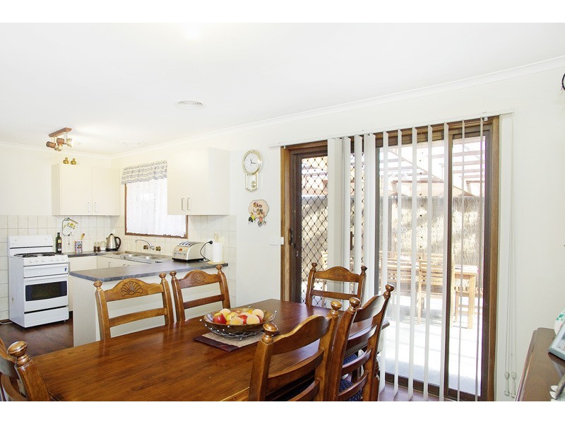 8 Mersey Court, St Albans Park VIC 3219