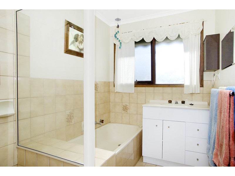 8 Mersey Court, St Albans Park VIC 3219