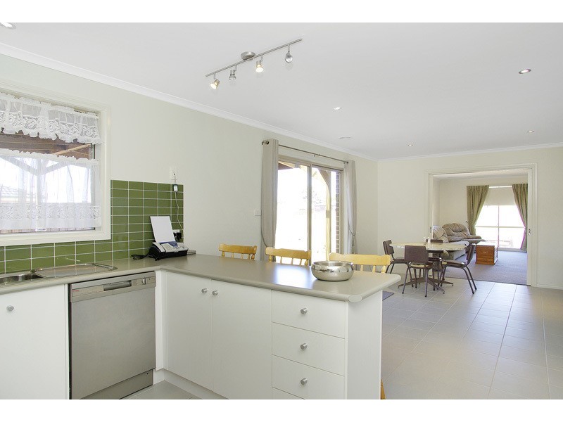 6 Muscovy Drive, Grovedale VIC 3216