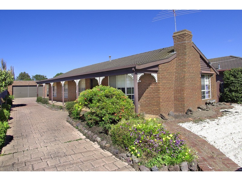 4 Lansdowne Court, Grovedale VIC 3216