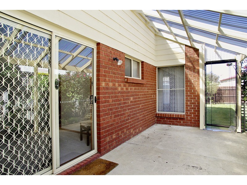 2/2 Jaybree Court, Grovedale VIC 3216