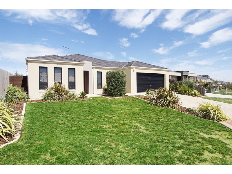 9 Cadarga Court, Grovedale VIC 3216