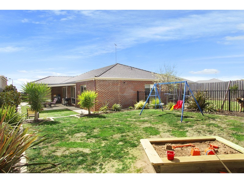 9 Cadarga Court, Grovedale VIC 3216
