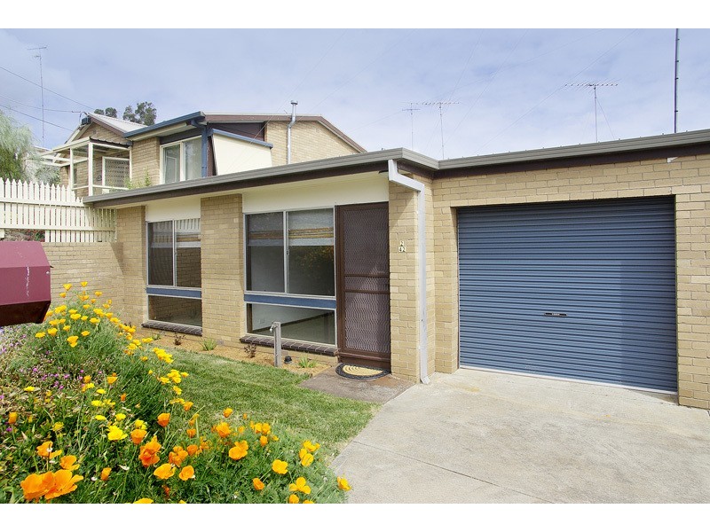 2/42 Helena Street, Highton VIC 3216