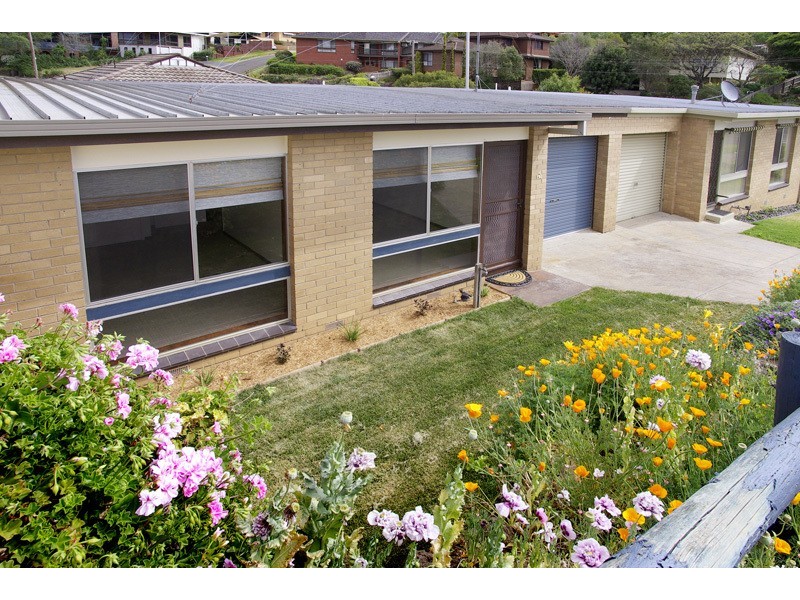 2/42 Helena Street, Highton VIC 3216