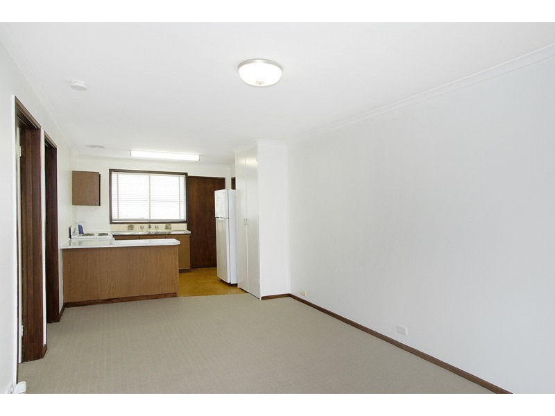 2/42 Helena Street, Highton VIC 3216